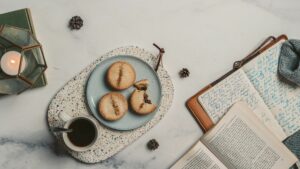 6 secret pour prendre soin de soi et retrouver son glow avec le yoga du visage et d'autres astuces